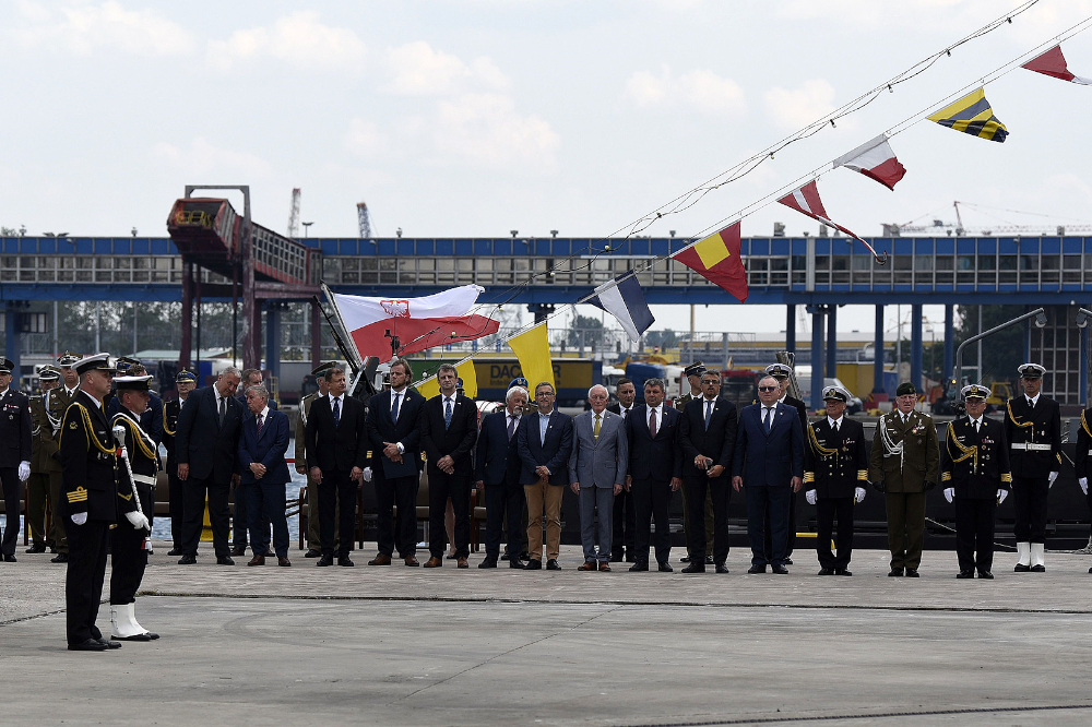 Kolejne trzy niszczyciele min typu „Kormoran II” zakontraktowane