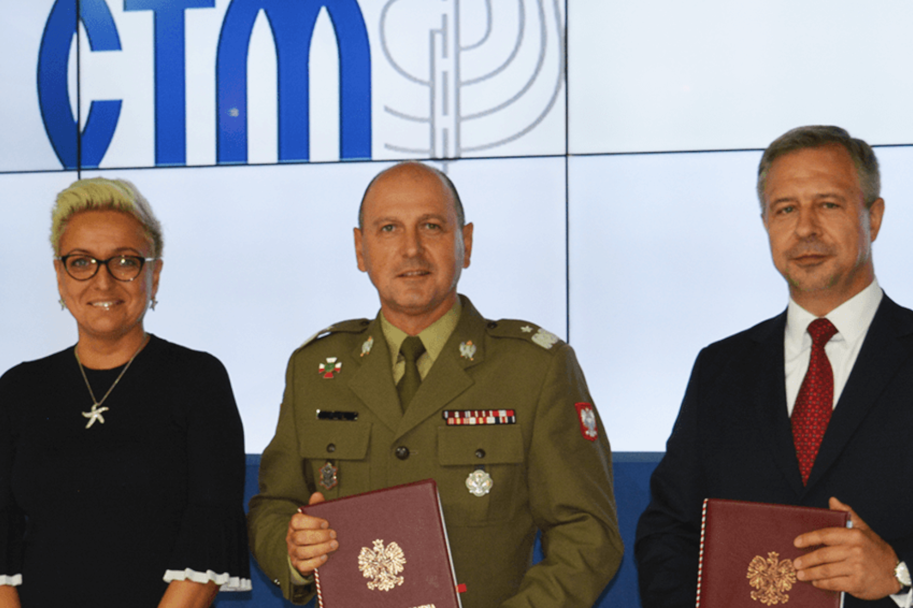 Podpisana umowa na System Radionawigacyjny Średniego Zasięgu SRN