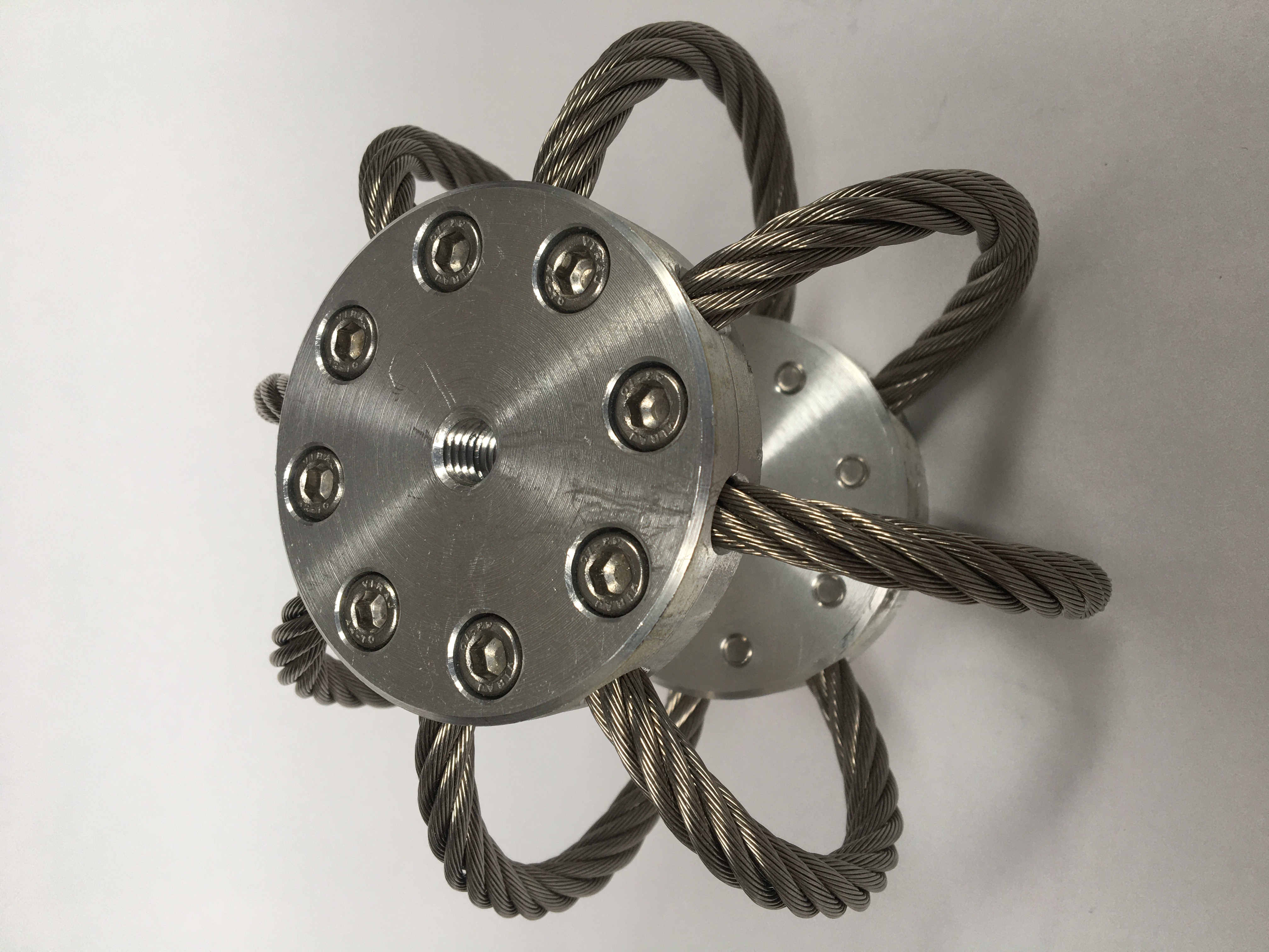 Amortyzator linowy promieniowy