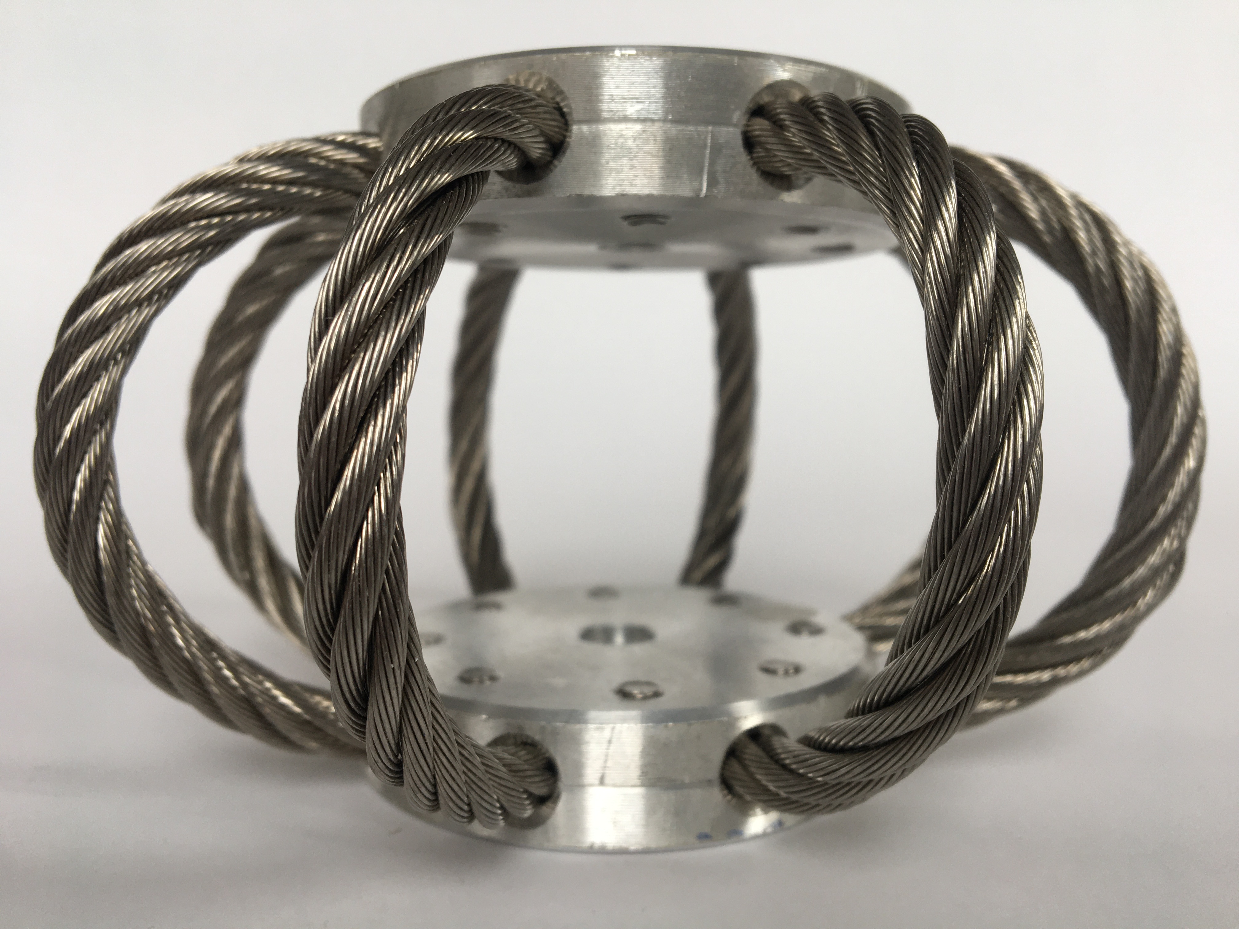 Amortyzator linowy promieniowy