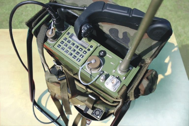 RKP-8100 w plecaku podczas prezentacji produktowej