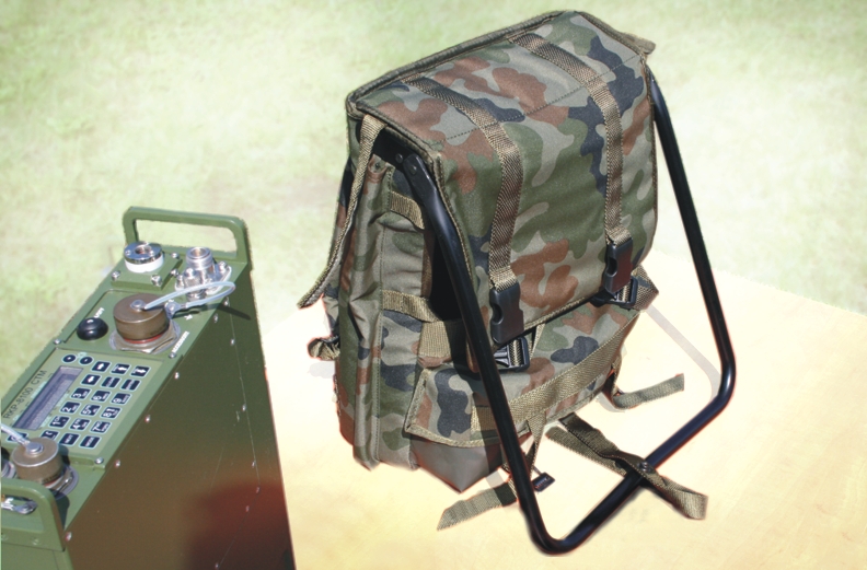 RKP-8100 w plecaku podczas prezentacji produktowej